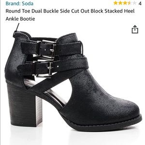 Soda cutout booties
